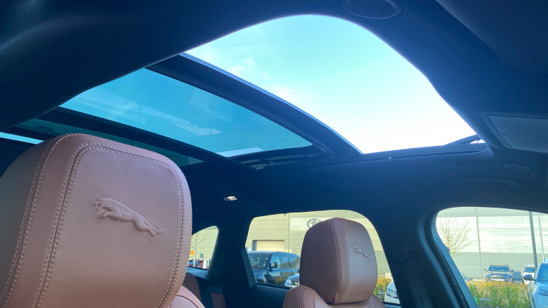 Jaguar F-Pace 2.0 P400e R-Dynamic SE 5dr Auto AWD Estate